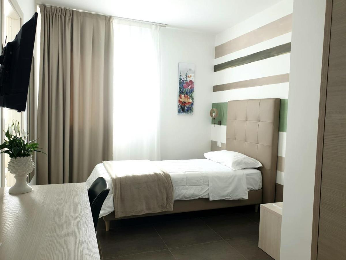 Hotel Grel كيارامونتي غولفي المظهر الخارجي الصورة